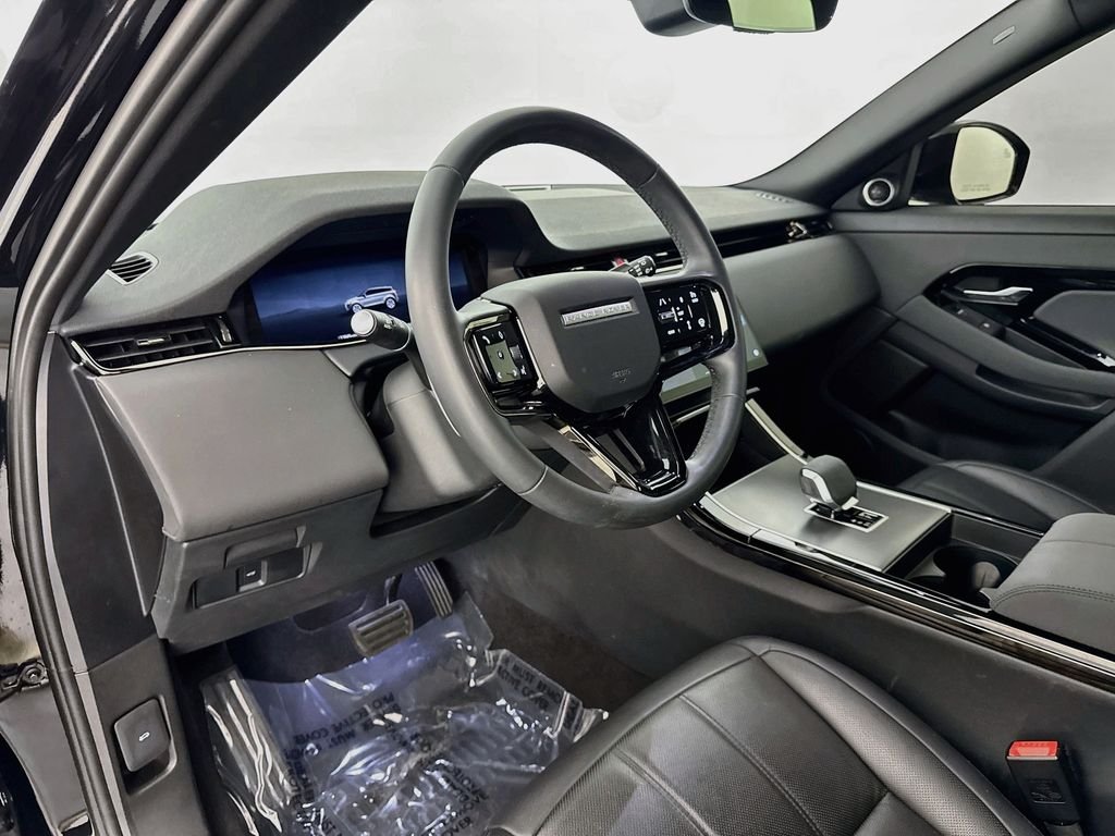 Used 2026 Black Land Rover Core S image 9