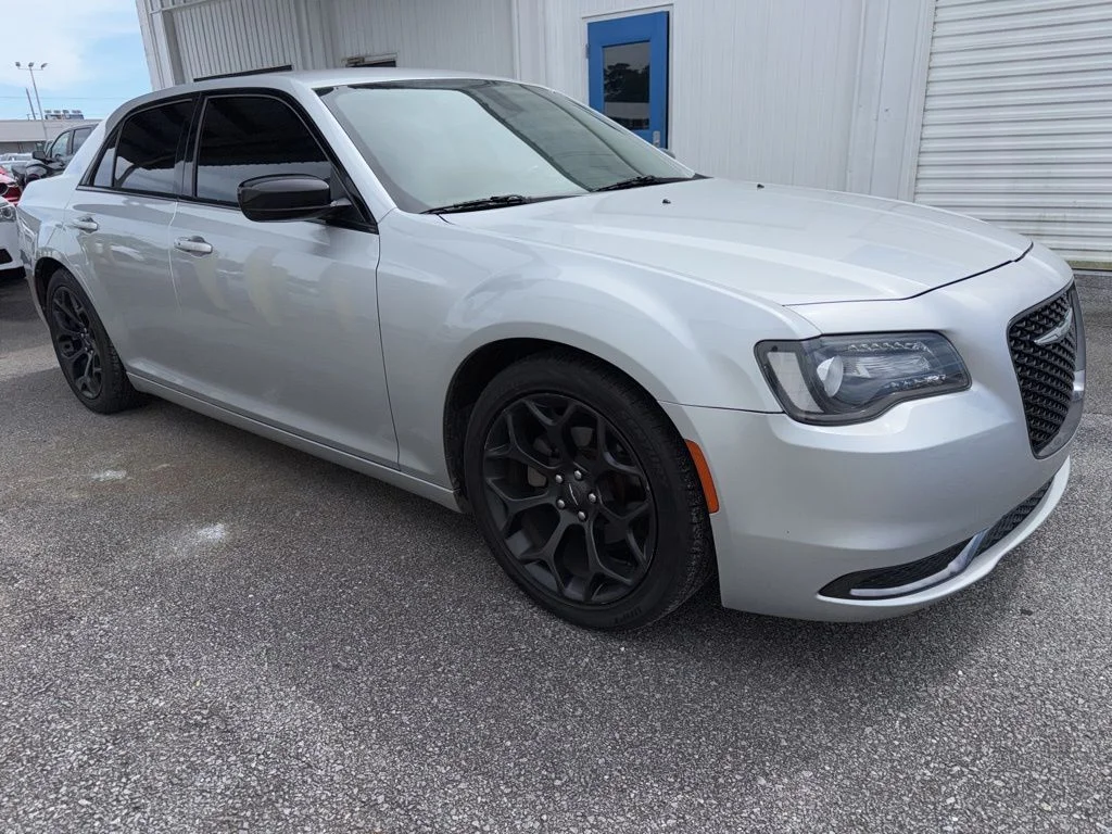 2019 Chrysler 300