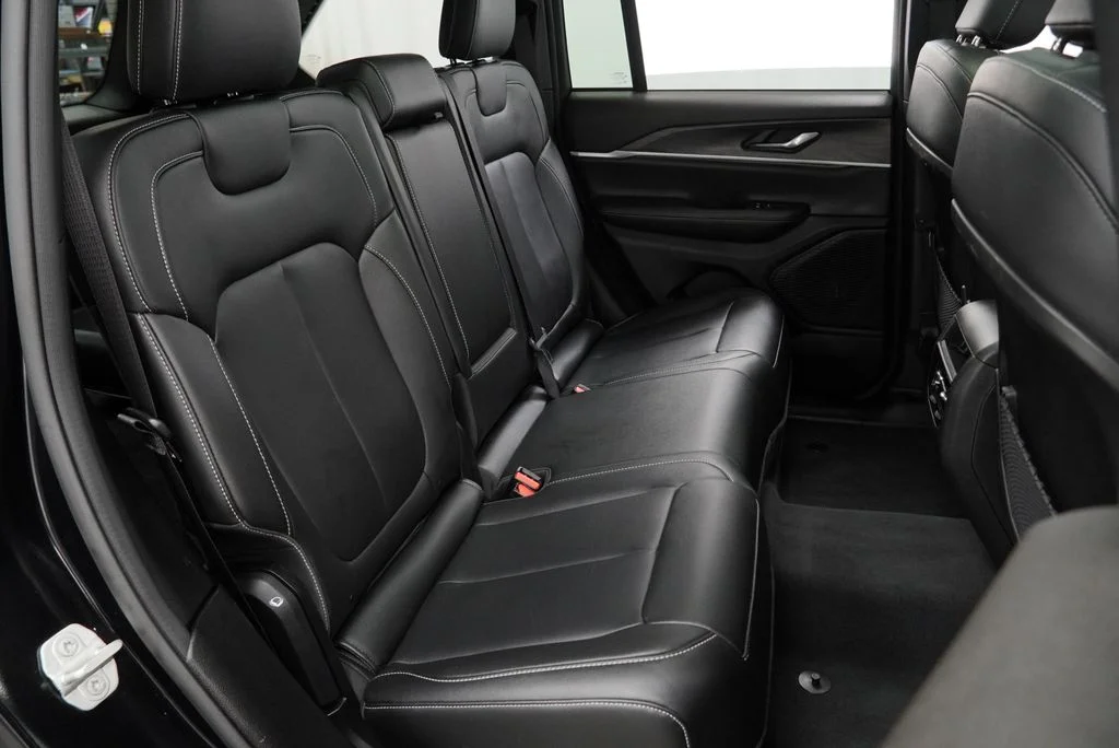 Used 2024 Black Jeep Limited image 40