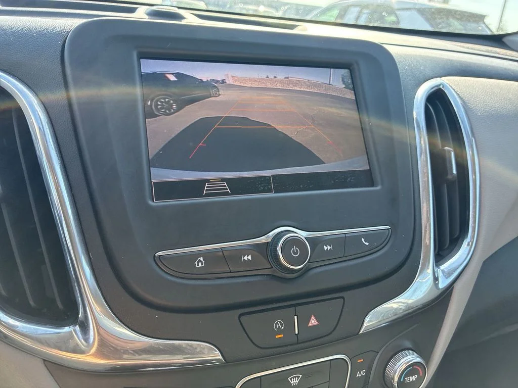 Used 2022 White Chevrolet LS image 16