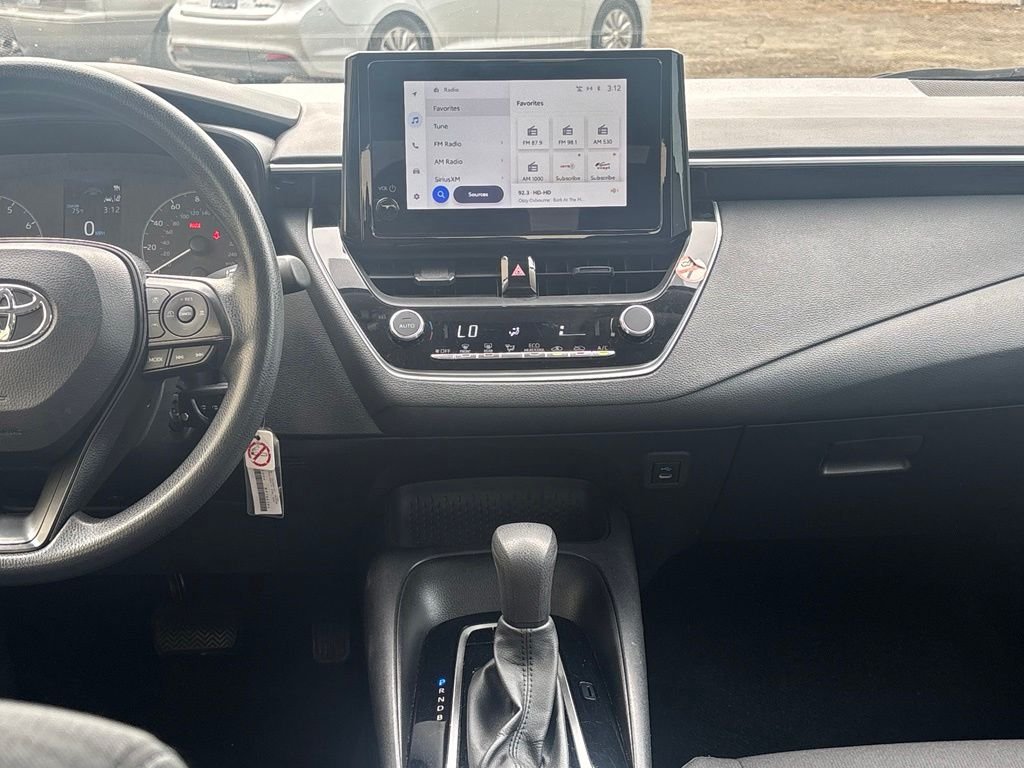 2024 Toyota Corolla LE - Photo 28
