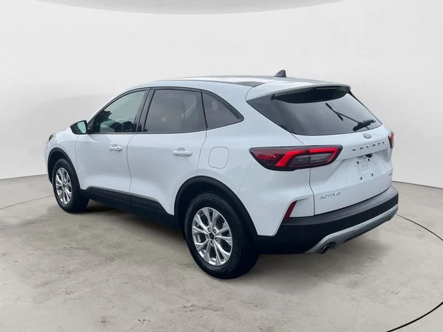 Used 2025 White Ford Active image 3
