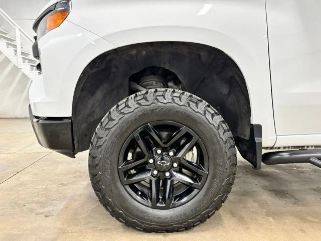 Used 2022 White Chevrolet Custom Trail Boss image 10