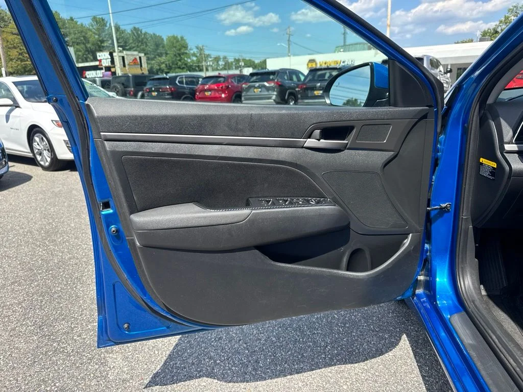 Certified Used 2017 Blue Hyundai Value Edition image 18