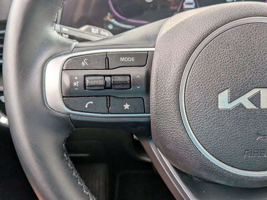 Used 2023 Blue Kia EX image 19