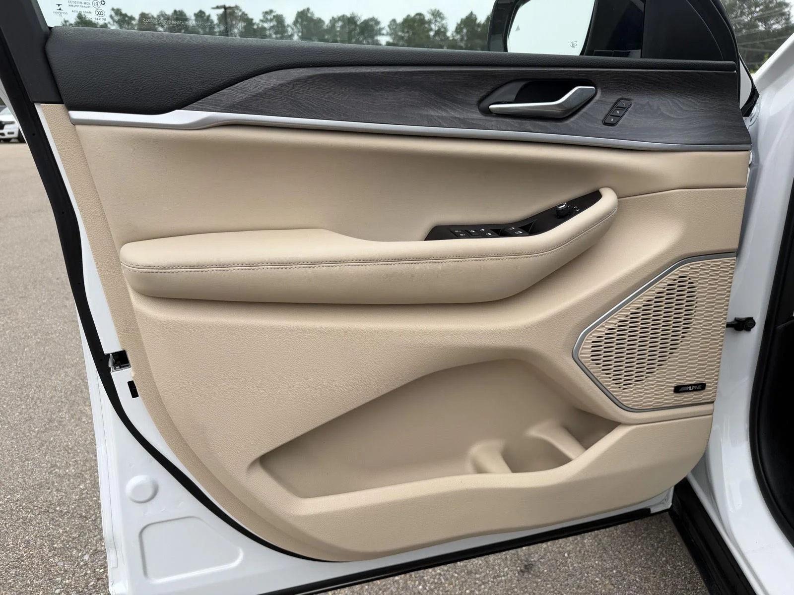 Used 2023 Bright White Clearcoat Jeep Limited image 16