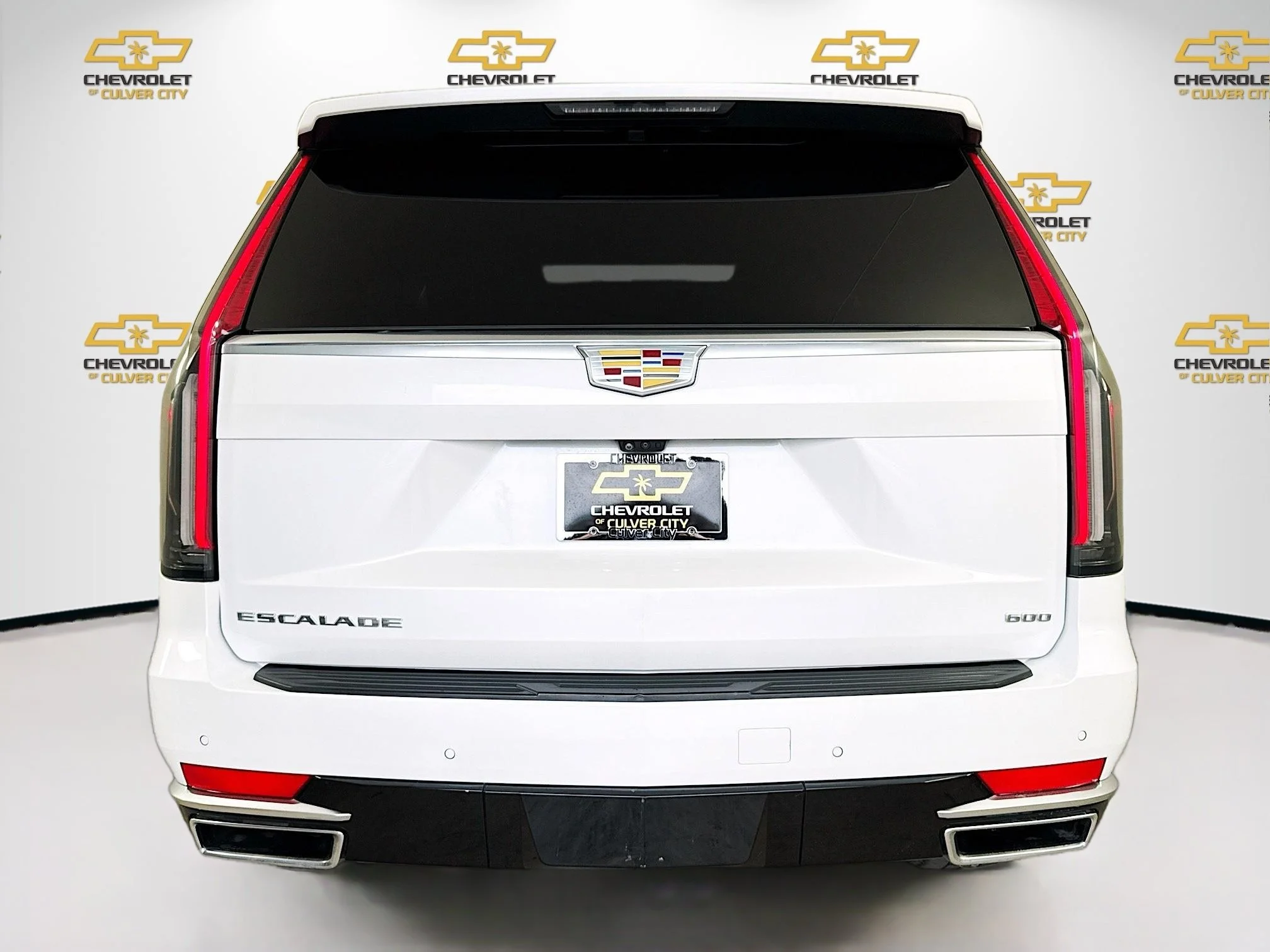 Used 2021 CRYSTAL WHITE TRICOAT Cadillac Premium Luxury image 7