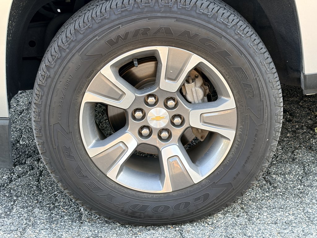 Used 2018 SILVER Chevrolet 4WD Z71 image 9