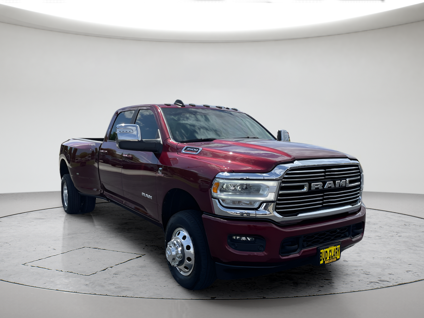 2024 RAM 3500 Laramie 4X4 Crew Cab LWB's photo