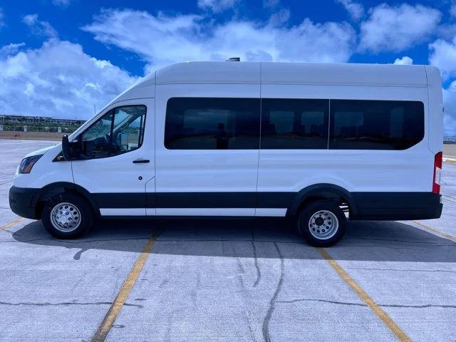 New 2026 OXFORD WHITE Ford XL HD High Roof 15 Passenger Van image 2