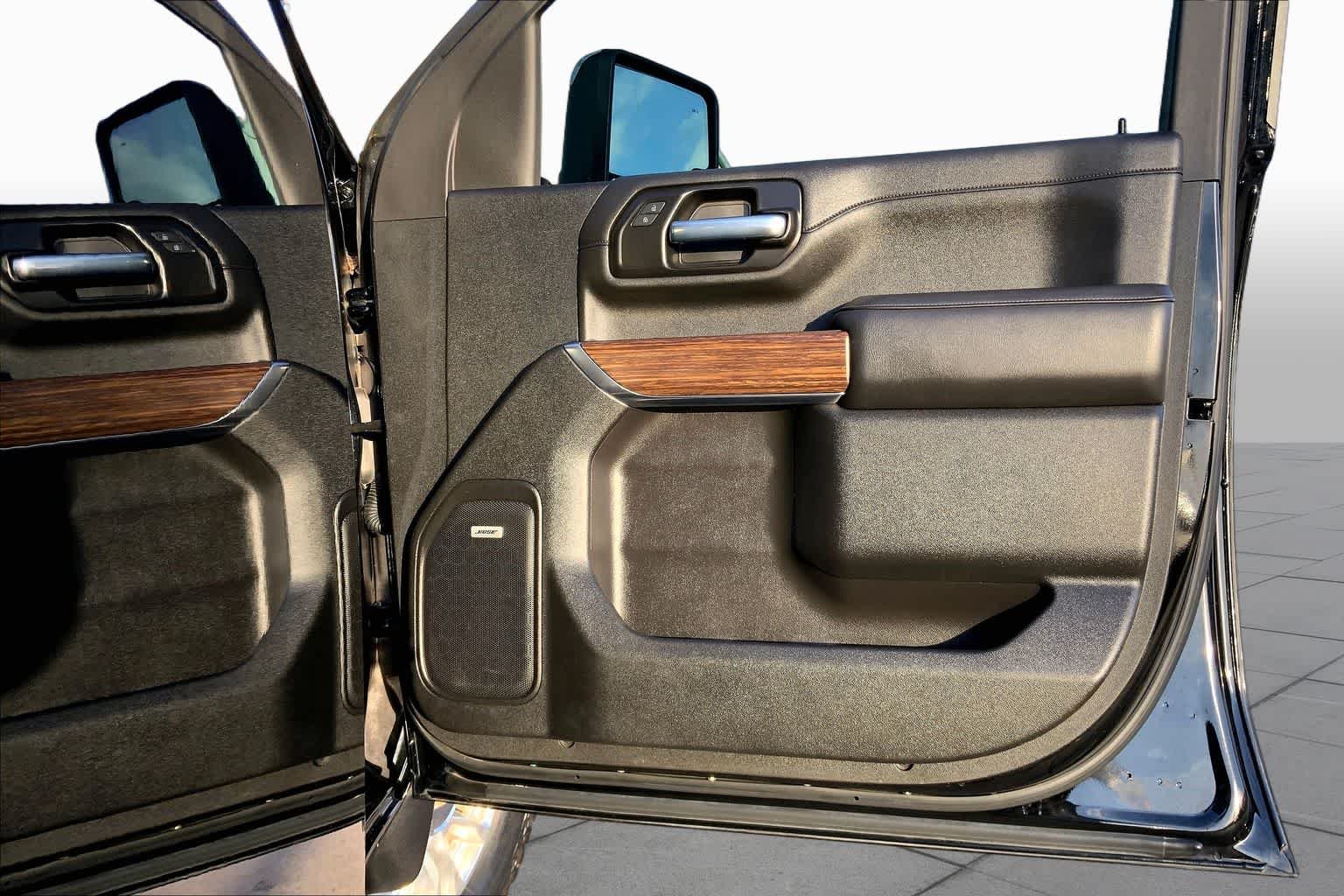 Used 2022 Black Chevrolet High Country image 23