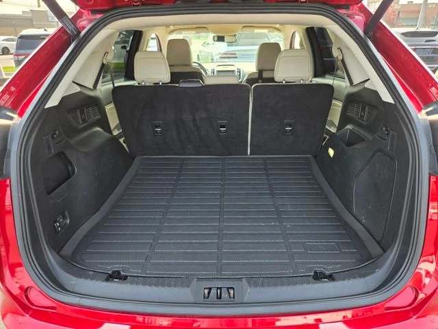 Used 2020 Red Ford Titanium image 17