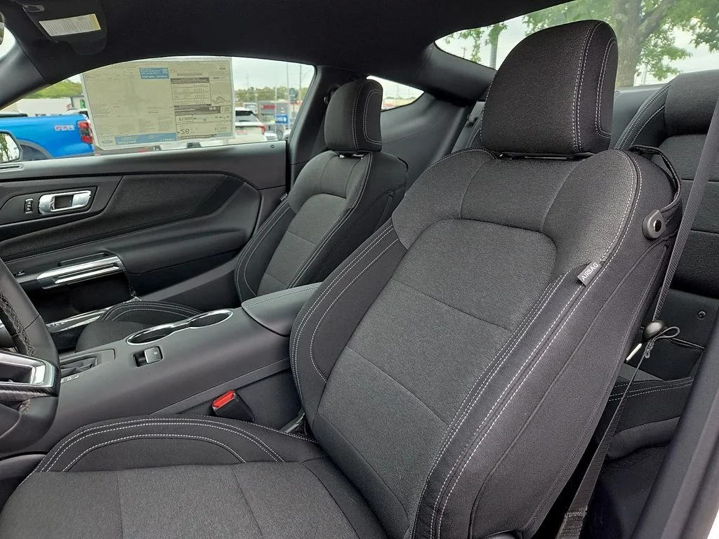 New 2026 Oxford White Ford EcoBoost® Fastback image 13