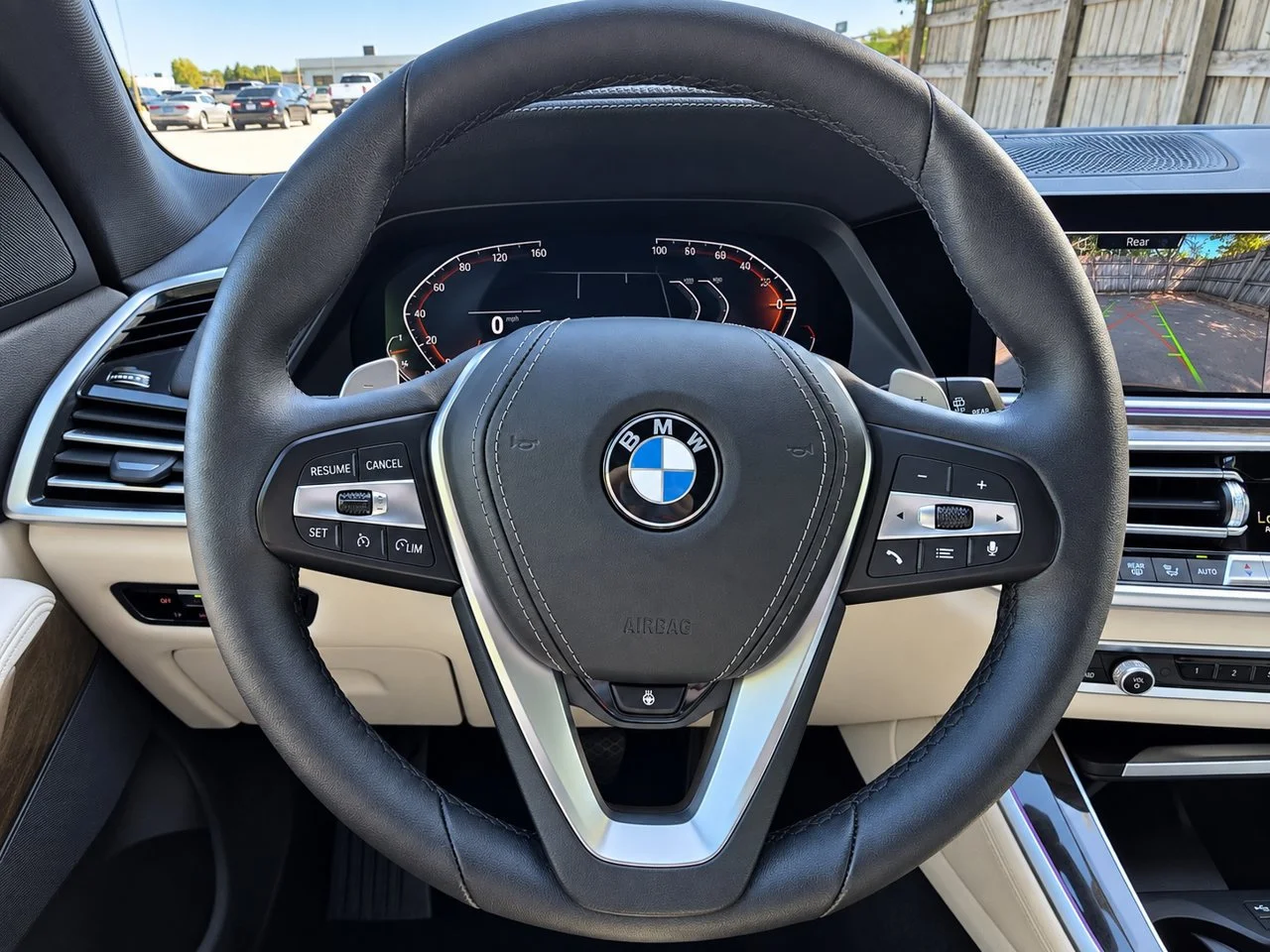 Used 2022 Mineral White Metallic BMW xDrive40i image 21