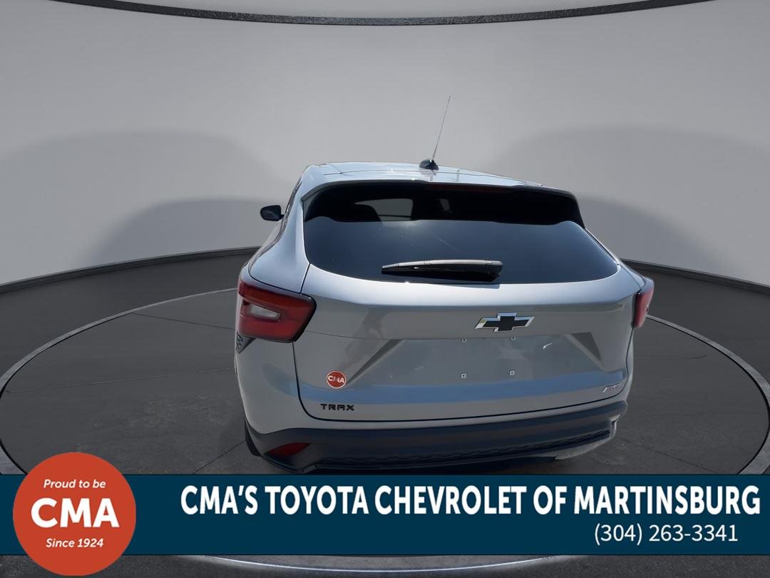 Used 2024 Sterling Gray Metallic Chevrolet 1RS image 7