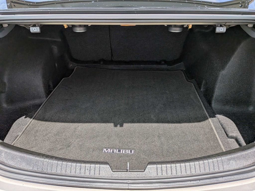 Used 2017 Gray Chevrolet Premier image 15