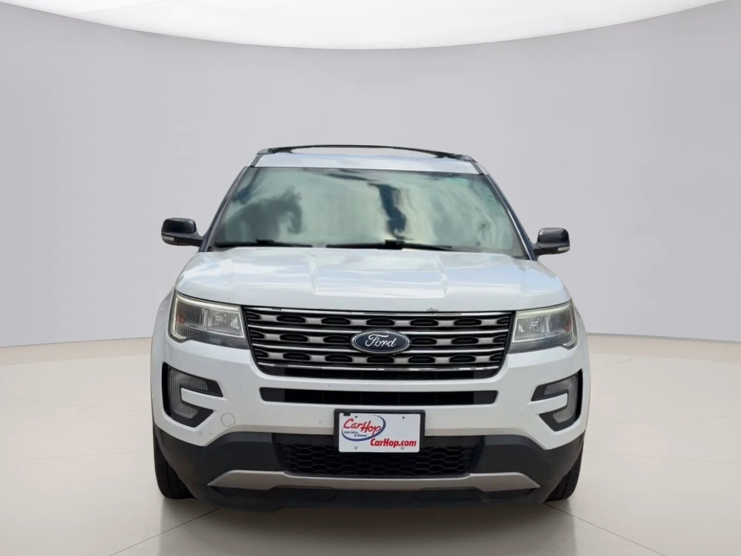 Used 2017 White Ford XLT image 8
