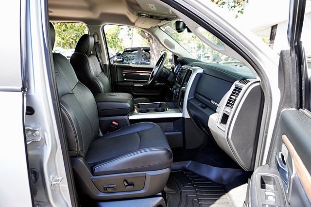 Used 2017 Silver Ram Laramie image 18