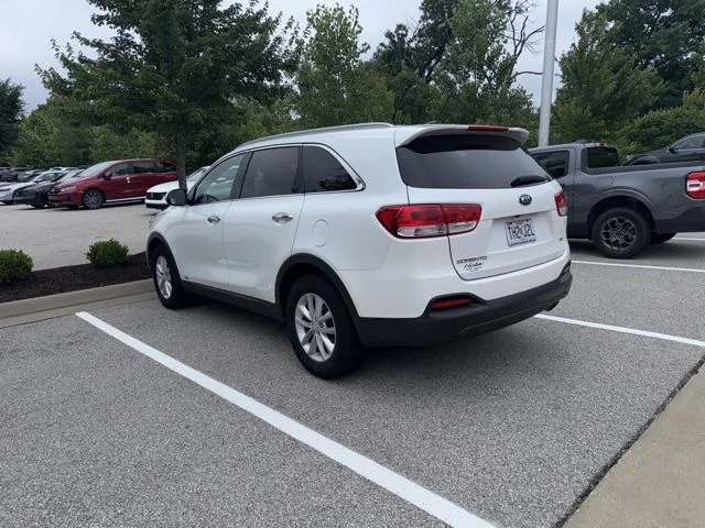 Used 2017 Kia Sorento LX with VIN 5XYPGDA39HG290688 for sale in Jefferson City, MO