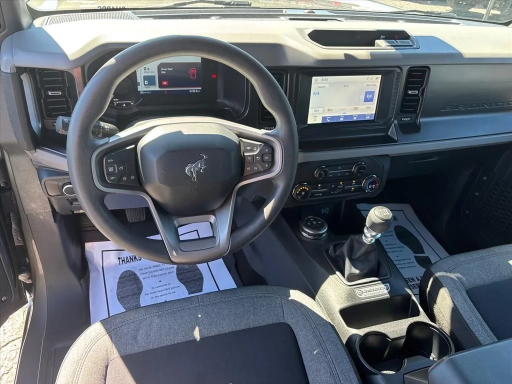 2021 Ford Bronco Base - Photo 16