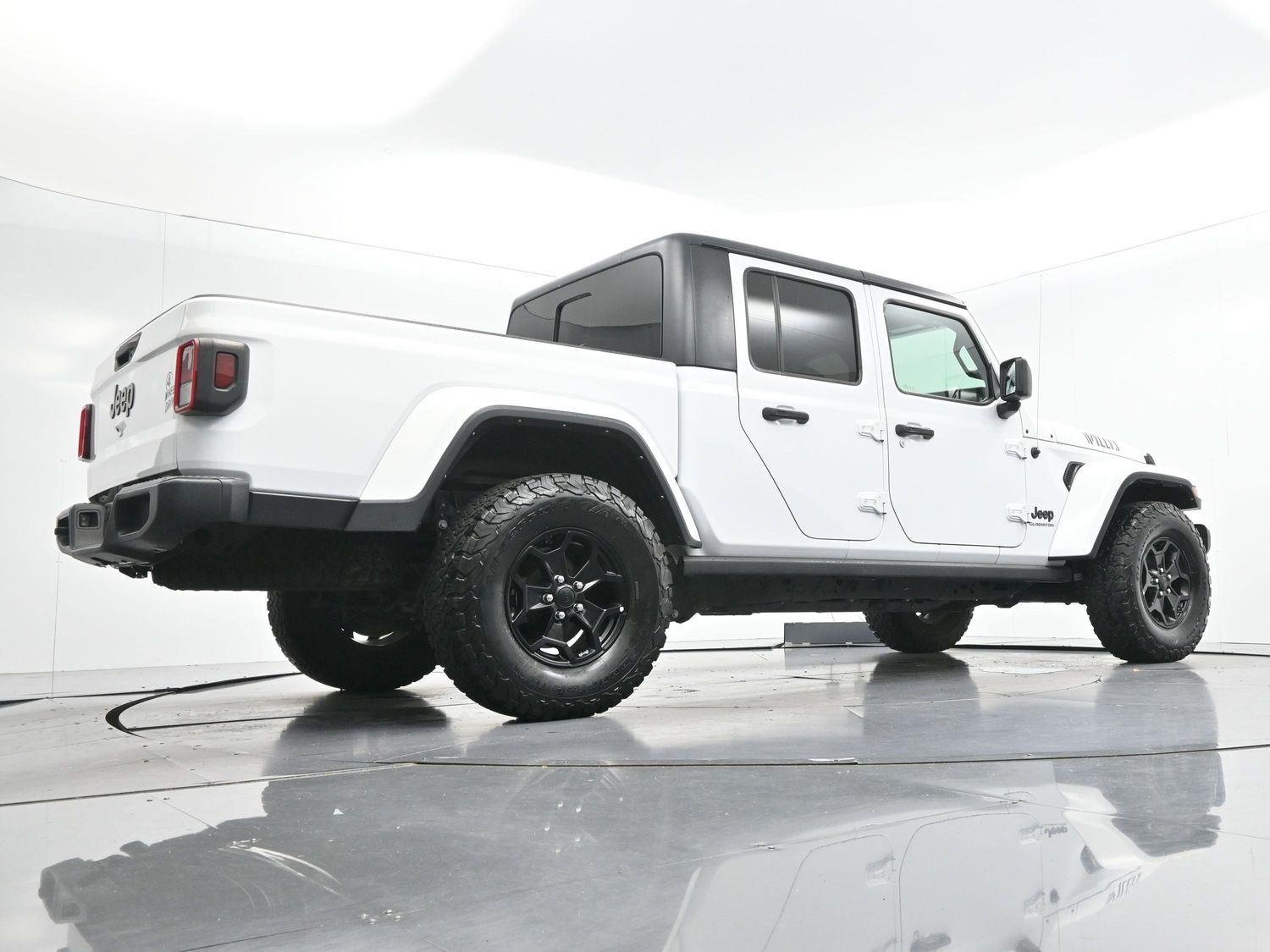 Used 2022 White Jeep Willys image 45