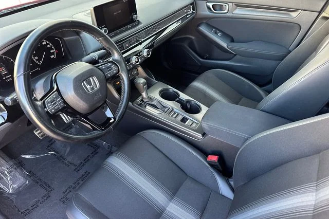 Used 2024  Honda Sport image 10