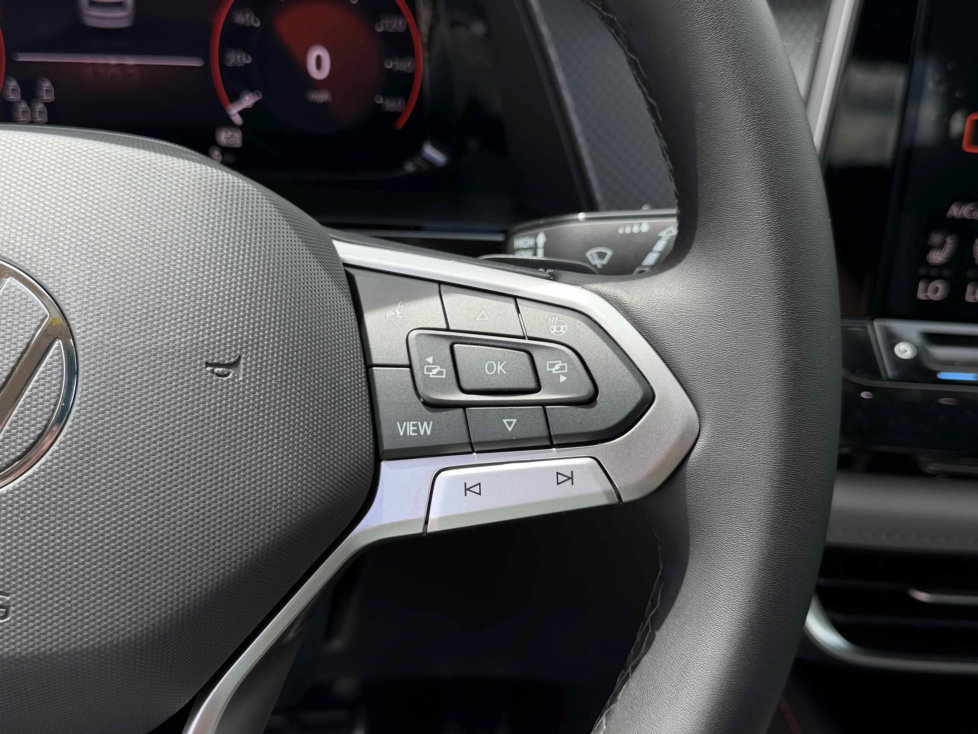 New 2026 Opal White Volkswagen 2.0T Peak Edition image 18
