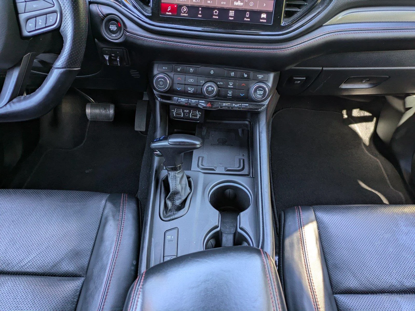 Used 2023 White Knuckle Clearcoat Dodge R/T Plus image 19