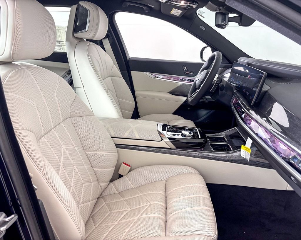 New 2025 Carbon Black Metallic BMW 750e xDrive image 18