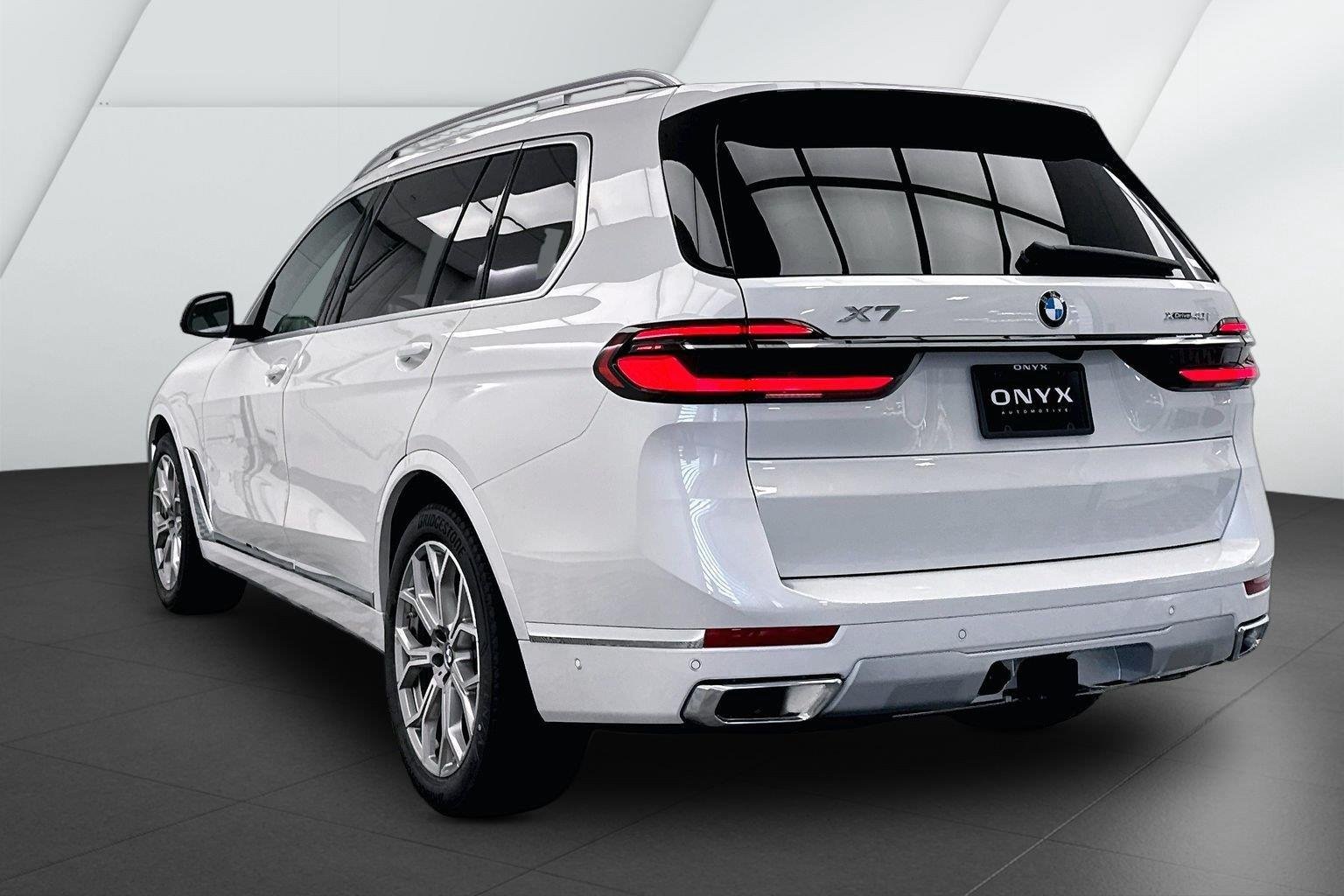 New 2027 Mineral White Metallic BMW xDrive40i image 9
