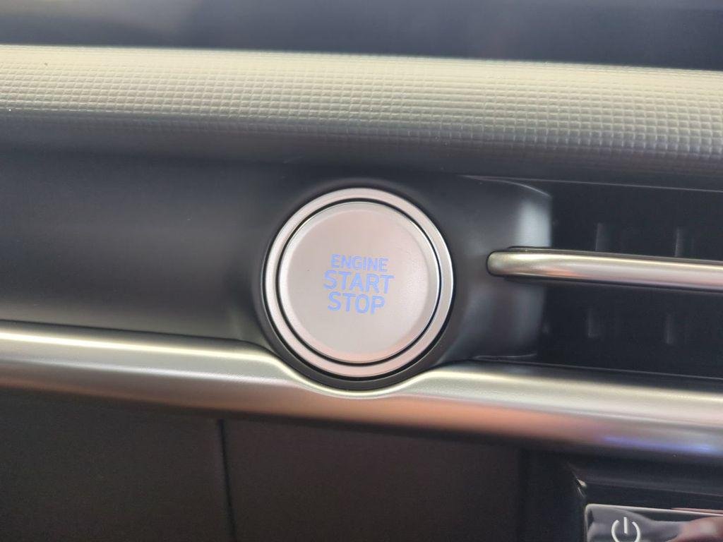 New 2026 White Hyundai SEL Activity AWD image 37