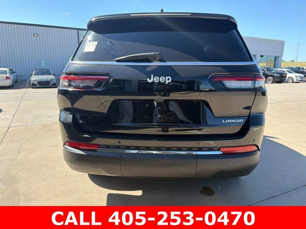 Used 2025 Black Jeep Laredo 4x2 image 4
