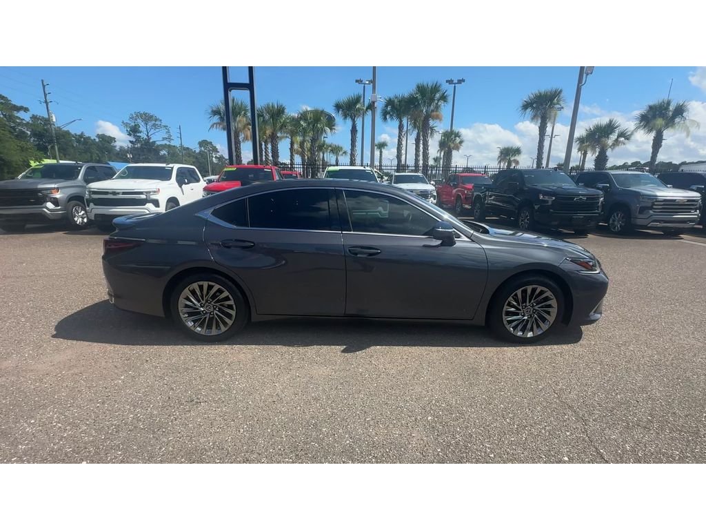 Used 2024 Blue Lexus ES 300h Ultra Luxury image 9