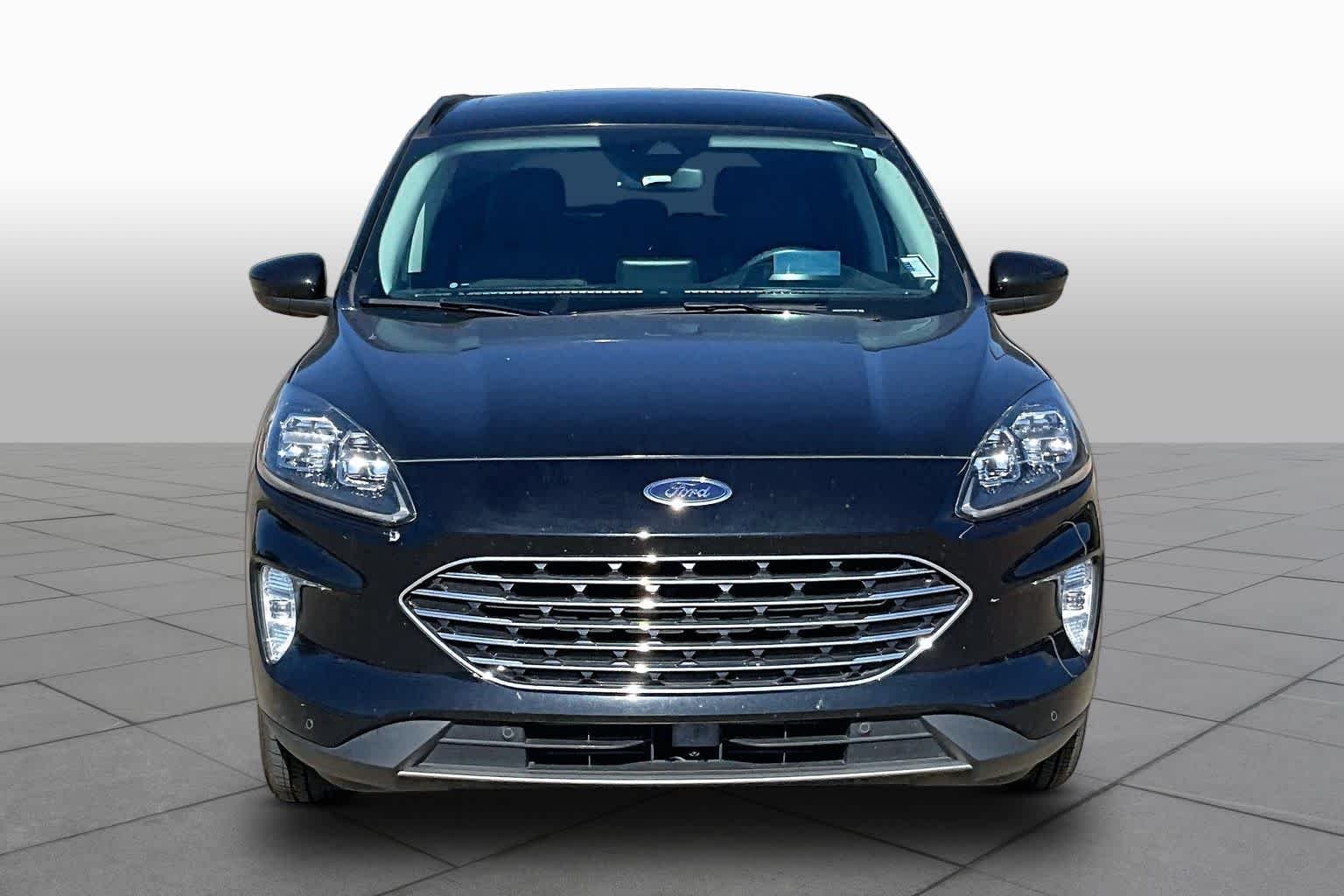 Used 2022 Agate Black Metallic Ford Titanium image 4