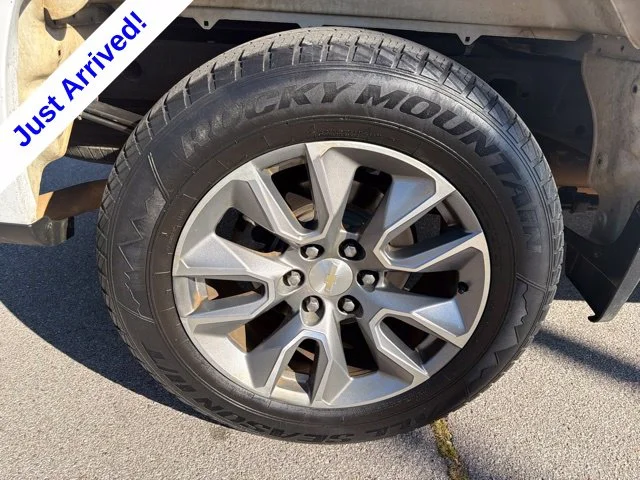 Used 2020 White Chevrolet LT image 22