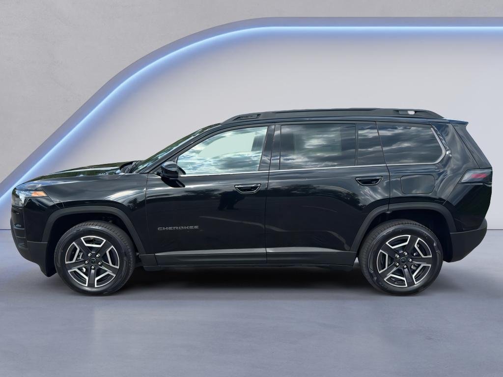 New 2026 Diamond Black Crystal Pearl-Coat Exterior Paint Jeep Limited image 2