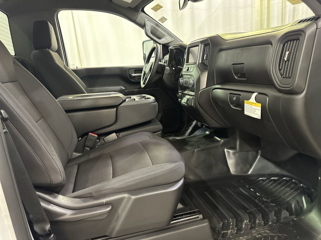2026 GMC Sierra 3500 Chassis Cab Pro - Photo 14