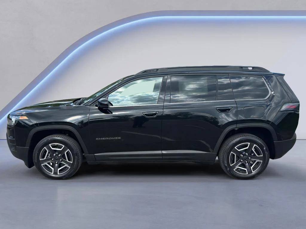 New 2026 Diamond Black Crystal Pearlcoat Jeep Limited image 2