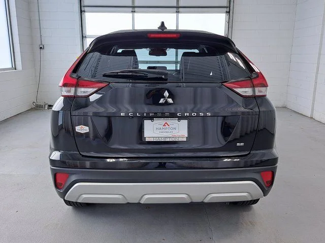 Used 2024 Black Mitsubishi SE image 6