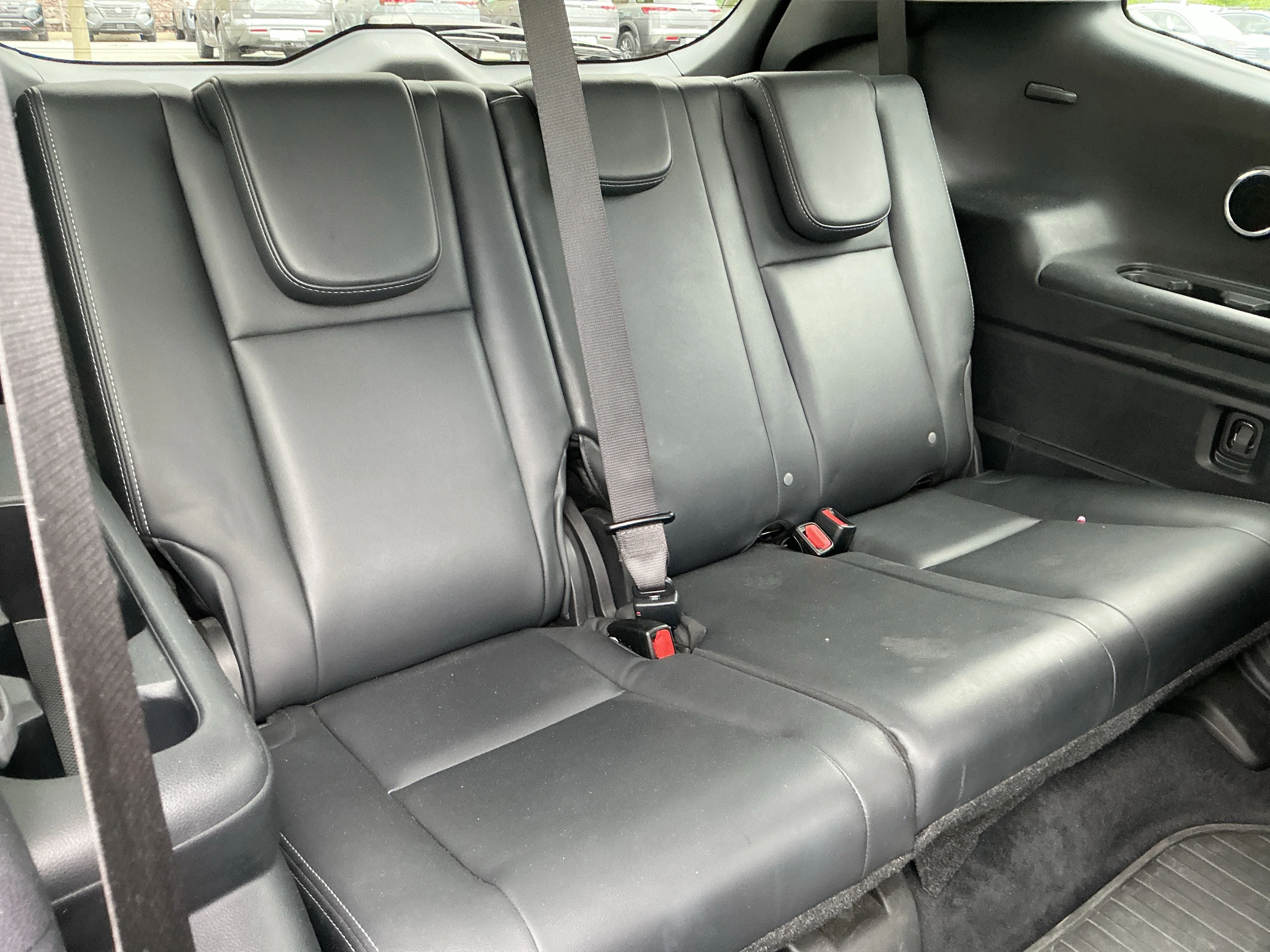 Used 2023 Crystal Black Silica Subaru Touring image 17