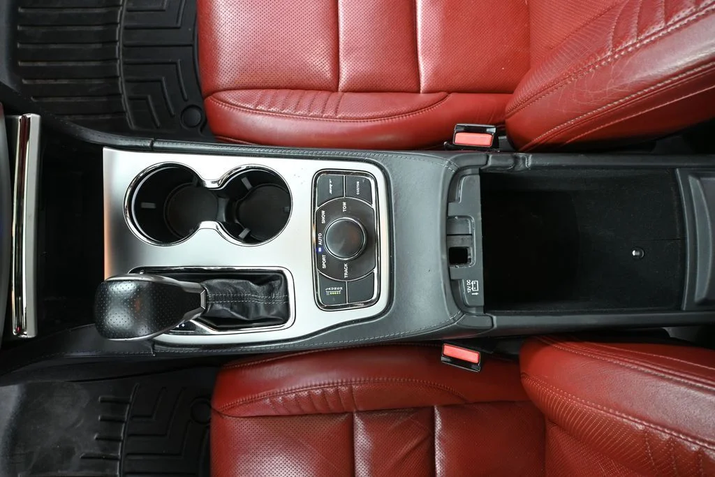 Used 2017 Black Jeep SRT image 39