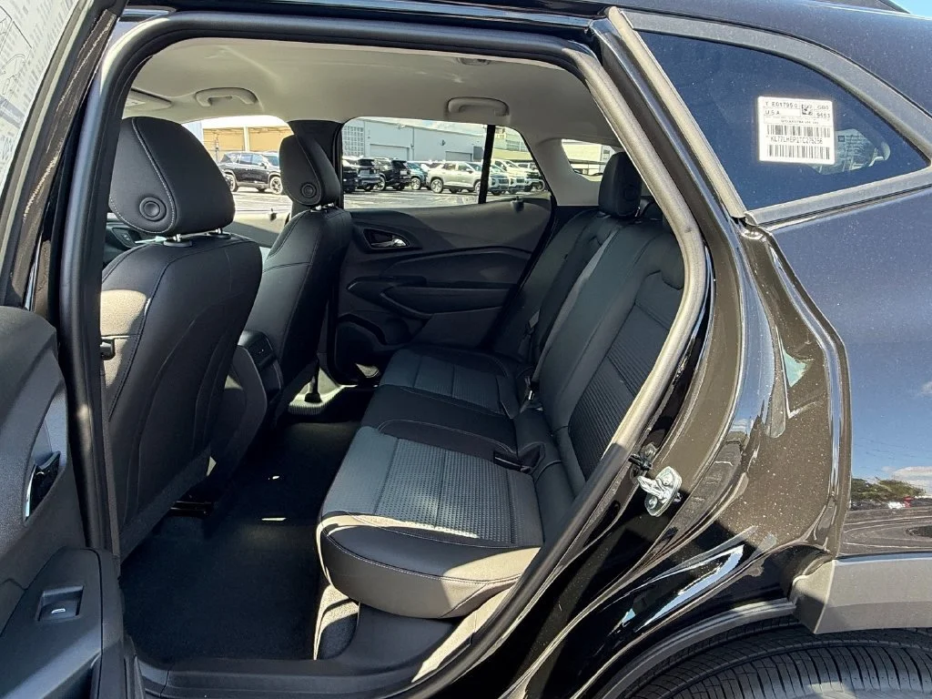 New 2026 Mosaic Black Metallic Chevrolet LT image 10