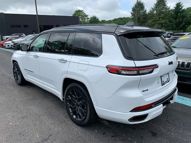 Certified Used 2024 White Jeep Summit image 3