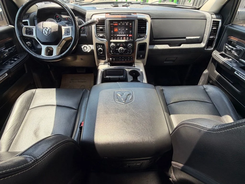 Used 2017 Silver Ram Laramie image 9