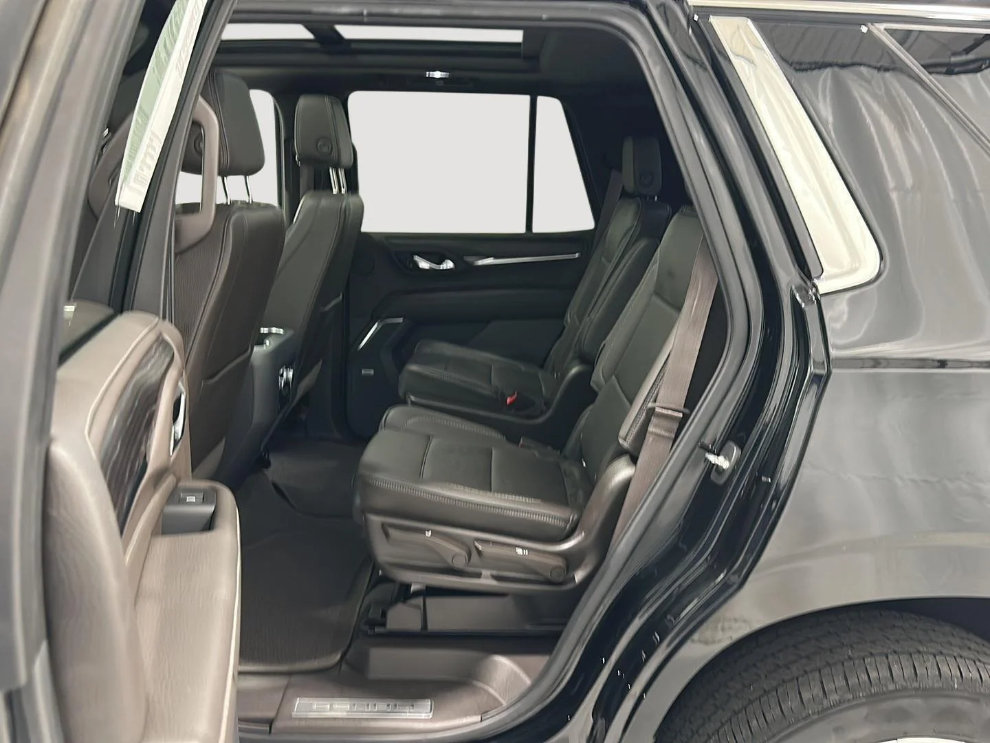 Used 2021 ONYX BLACK GMC Denali image 24