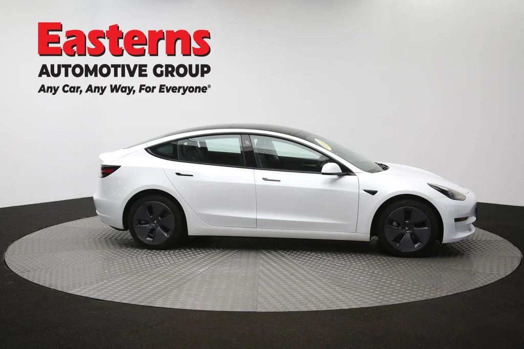 Used 2023 White Tesla Base image 43
