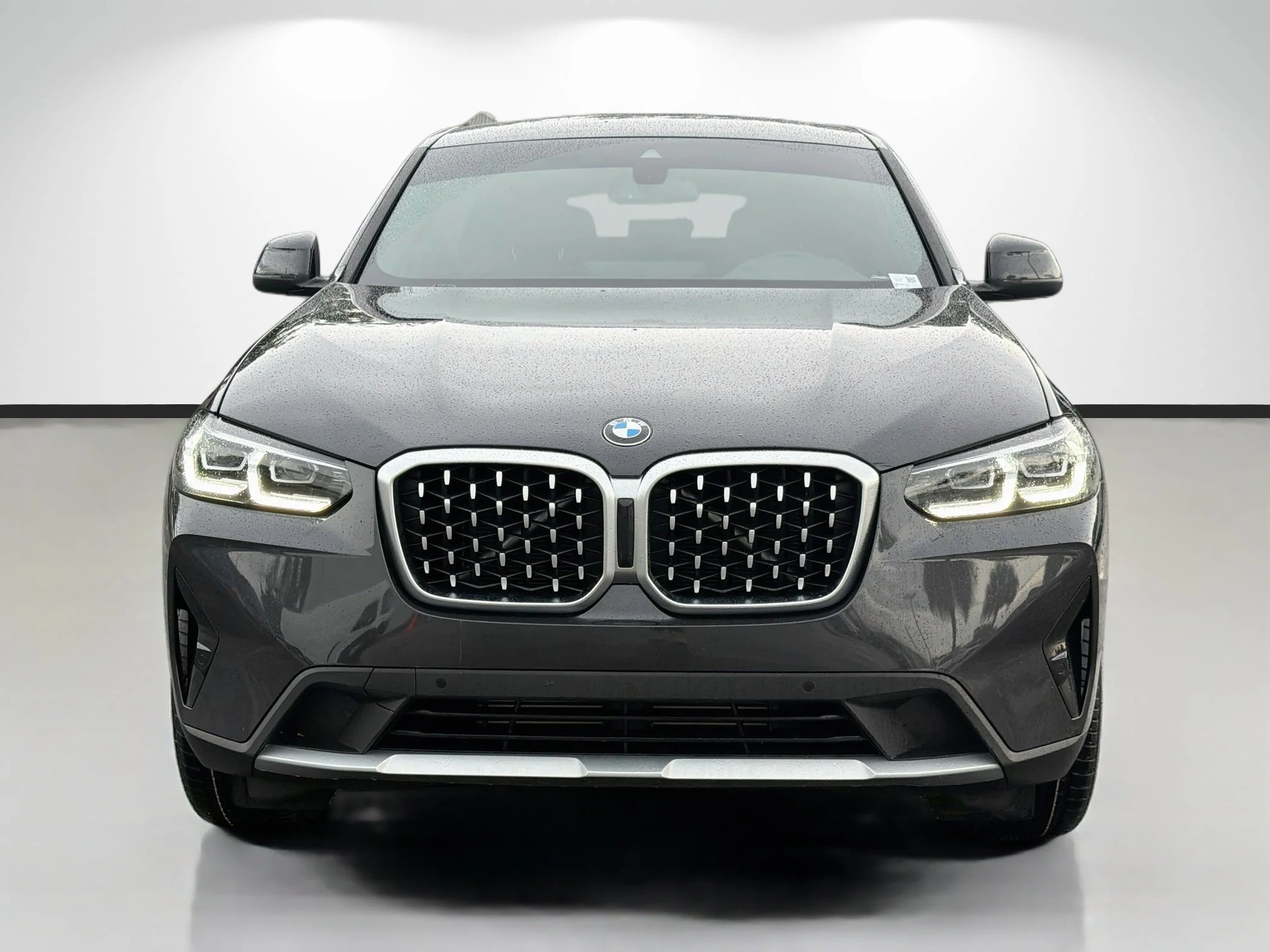 Used 2024 Dark Graphite Metallic BMW xDrive30i image 8
