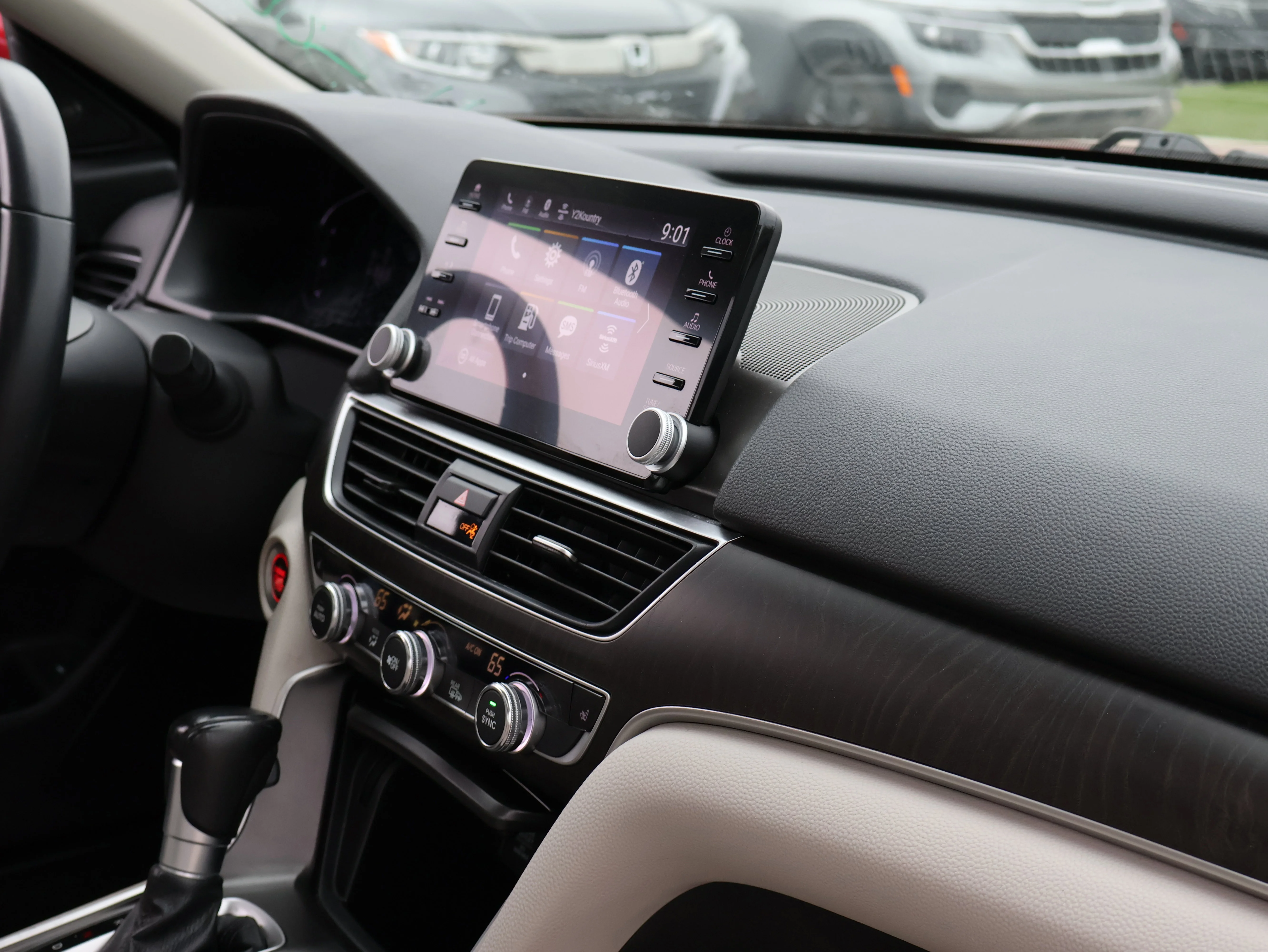 2021 Honda Accord EX-L - Photo 10
