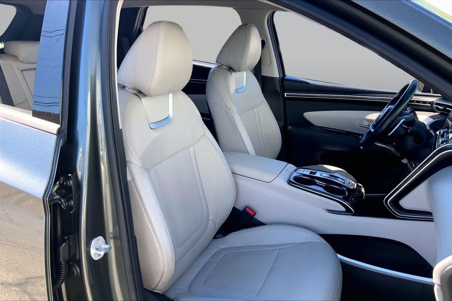 Used 2022 Amazon Gray Hyundai Limited image 8