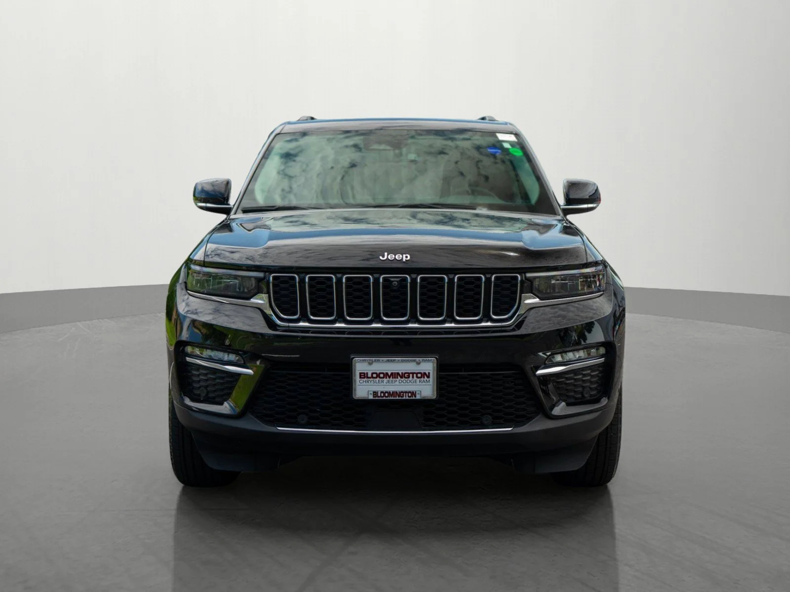 Used 2023 Jeep Grand Cherokee Limited with VIN 1C4RJHBG7PC585925 for sale in Minneapolis, Minnesota